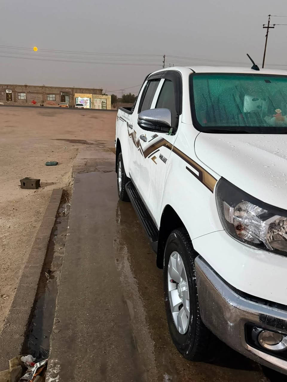 بيكم هايلوكس 4X4
موديل 2024
نص فول كير وتماتيك شاشه جبيره 
52كيلو متر 
سياره جديده ماماشيه ولا مشتغله شركه 

كفاله عمامه كير ومكينه وبدي بي بارد بلحوض يم لبك لايت فقط
رقم شمالي أربيل 
سنويتها ال 2029

  
سعر :350بيها مجال بسيط تواصل وتساب ***********
