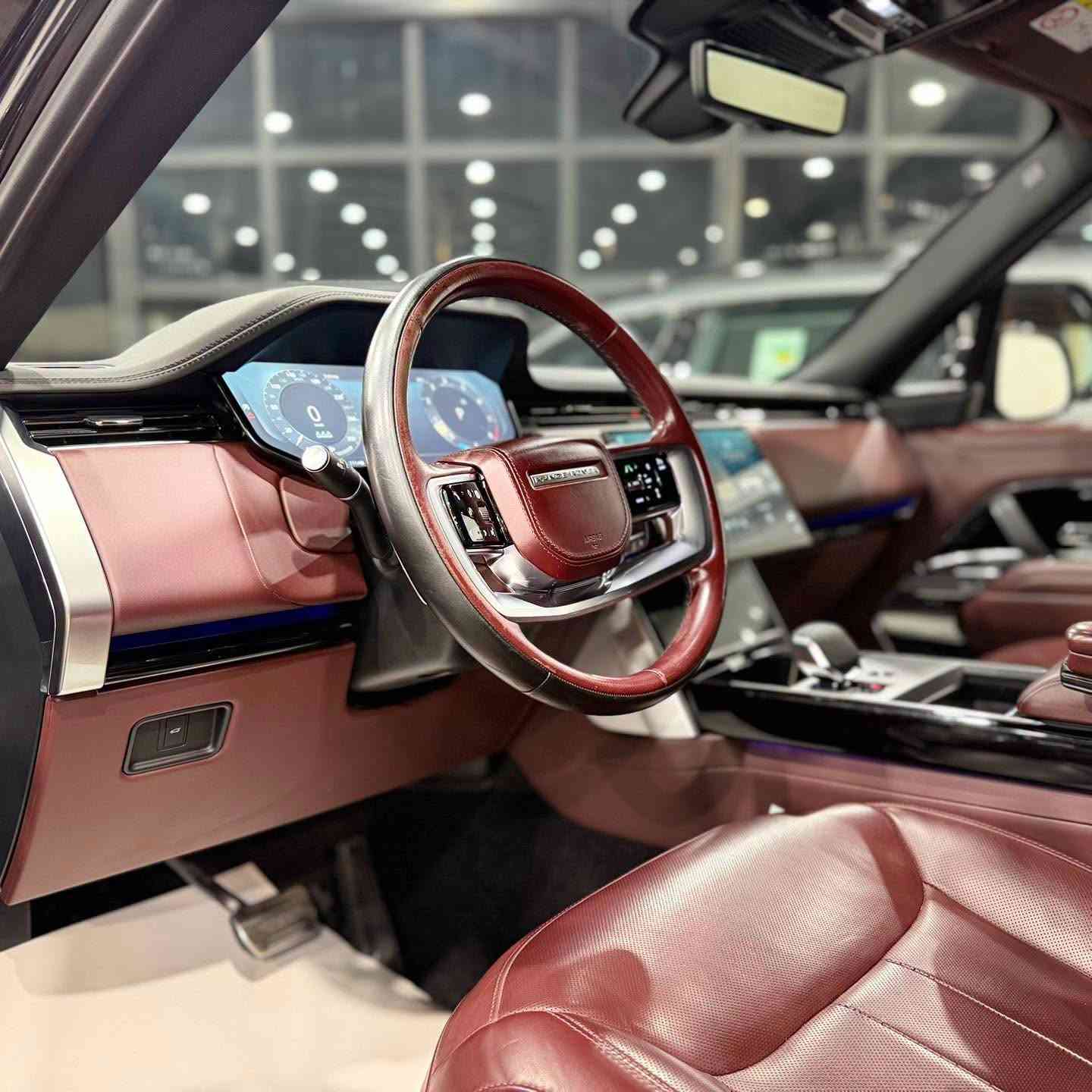 🚙🔥 رينج روفر Vogue 2024 HSE V8 – وكالة سردار 🔥

الفخامة البريطانية بأعلى مستوى من القوة والهيبة 👑✨

✅ موديل 2024
✅ فئة HSE
✅ محرك V8
✅ وكالة سردار
✅ ماشية 30,000 كم
✅ مكفولة كفالة عامة
✅ حالة ممتازة ومواصفات فاخرة

✨ أداء قوي، راحة استثنائية، وتقنيات متطورة تخلي كل رحلة تجربة مختلفة.

📍 متوفرة لدى شركة علي الشيباني لتجارة السيارات
بغداد – الكاظمية – جكوك قرب مرور الكاظمية

📞 للاستفسار والحجز:
***********-***********

🔥 فرصة مميزة لعشاق الرينج… سيارة مكفولة وجاهزة للتسليم الفوري.
