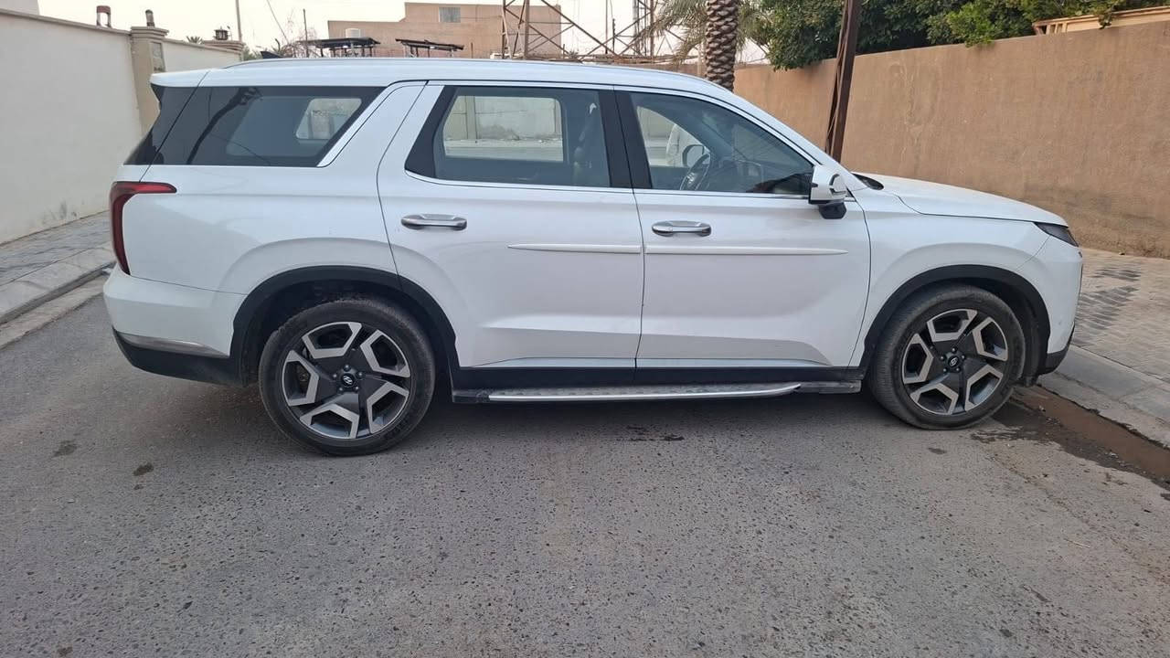 السلام عليكم
للبيع هوندا بلا سايد  لمتد موديل 2024
فول مواصفات
محرك 3800
رادار 360 درجة
تحكم مشي ريمونت 
داتا شو 
تحديد مسار
تبريد تدفئه بالكشنات
تدفئه سترين
 بعد بيها هواي مواصفات
وارد كوري كفاله عامة من الضرر والبرد والصبغ والشخوط
السيارة باسمي تحويل ثاني يوم 
الشراء يتصل 
***********
