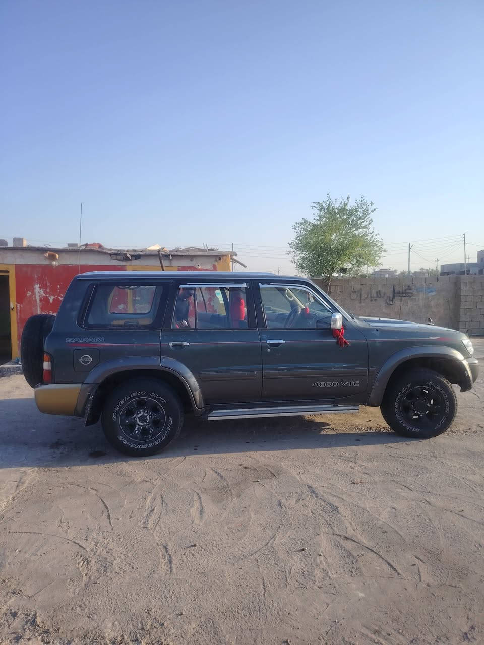 الغوالي نيسان باترول سوبر سفاري موديل1997شكل 2005 بغداد بسمي مشروع وطني هزه 2025 هسه نحجي المواصفات بيهه منضومه غاز تانكي 120لتره يعني انسه الصرف السوبر سفاري غني عن التعريف مكينه 4500نوزل فور ويل كير اوتماتيك كله شغال 3قطع تبريد محتاج بس غاز فتحه سلايد ادروف تحكم ستيرن مسجل سيدي بلوتوث مري تحكم كهربائي كشن كهربائي وكشن السكن كذالك كهربائي جام 4كهربائي سنتر لوك كشنات جلد السياره 1/1 صدر امامي  كوله جديد كهربائياتة كولهه شغالة وبلاديه السياره مكفوله من الضربه  وتجي وتفحص بعينك مكفوله السعر 100
***********
***********
