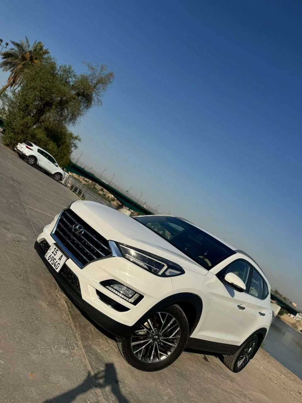 السلام عليكم توسان 2019 خليجي
رقم انكليزي هزه وسنويه جديده 
سياره جديده بمعنه الكلمه ماشيه ٢٠٥    فووووول موصفات محرك وكير شرط شركه
محرك 2000دوش 
السعر ١٥٧ ومجال بسيط اخوان 
بصمه تشغيل
كشنات كهرباء
كشنات جلد
بصمه ابواب
تشغيل عن بعد 
تبريد قطعتين
مري شفط
شاشه كاربلي
تحديد مسار
ثلاجه بل جكمجه
حاكيه بلوتوث
انظمه قيادة
كامره حساسات + كشافات
بعد بيهه هواي موصفات 
السياره بيهه ٣ قطع تبديل نفس اللون 
مكان سياره بغداد الكاظمية
للستفسار رقم ***********
