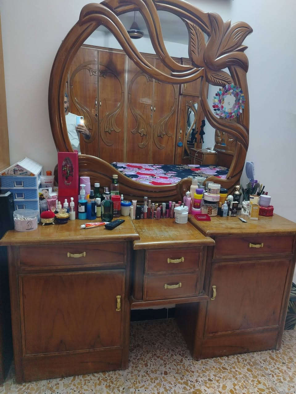 السلام عليكم غرفه احطاطه للبيع

بغداد الدوره  للااستفسار 

السعر مليون دينار وبيها مجال

ااتصل واتساب ***********
