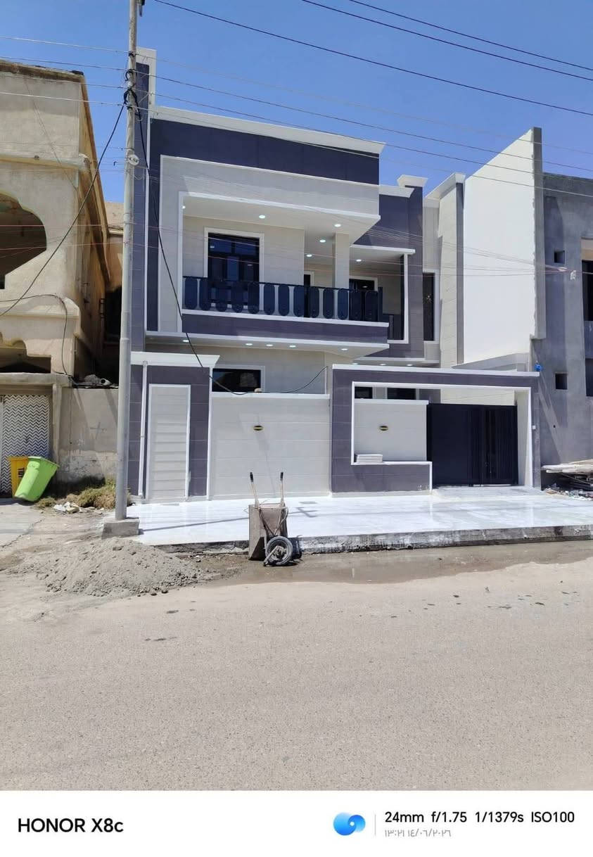بيت للبيع ١٠٠م خلفي بالتضحيه حديث طابق واحد ب٧٧ للاستفسار ***********
