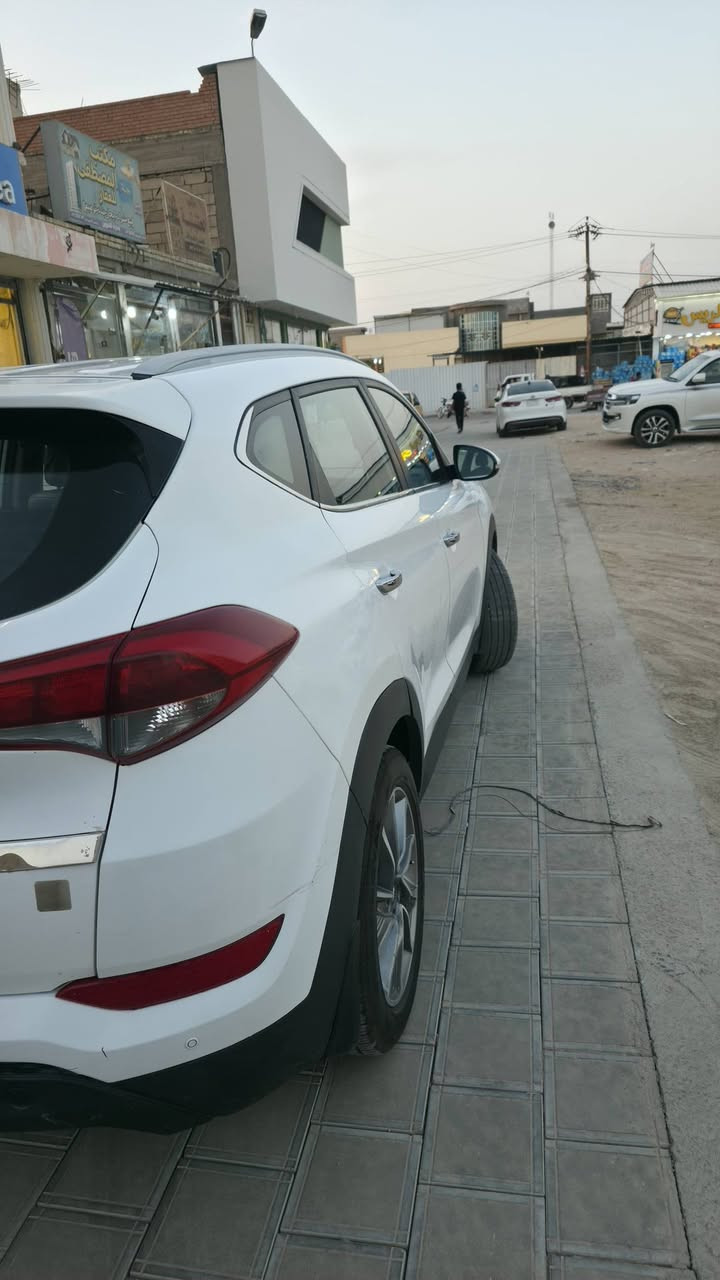 توسان خليجي للبيع موديل ٢٠١٨ بيها صبغ قطعة وحدة و خشم البنديل اثر ثقشير الباقي كفالة كير محرك حدادية تخم تاير منظومة تبريد كلها جديدة
توسان خليجي للبيع موديل ٢٠١٨ بيها صبغ قطعة وحدة و خشم البنديل اثر ثقشير الباقي كفالة كير محرك حدادية تخم تاير منظومة تبريد كلها جديدة وكفالة 
السعر ١٦٣ وبيها مجال 
مكان كربلاء 
***********
