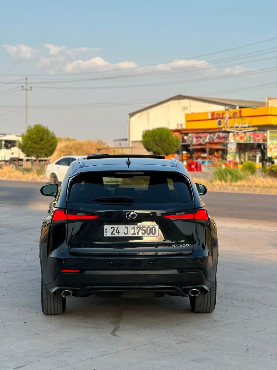 للبيع Lexus NX 300 F sport

موديل 2021 وارد امريكي 

السيارة ماشية121 كيلومتر قابل للزيادة 

فل اوبشن 

محرك 2.0L twin turbo 

حساسات امامي خلفي

رادرات امامي خلفي مع نقاط عمياء ونضام تحديد المسار والقيادة شبه ذاتية وتحذير قبل الاصطدام والإيقاف الذاتي 

كروز مثبت سرعة 

كراسي جلد مع تدفأة و تبريد + تحكم كهربائي للسائق والراكب 

فتحة سقف 

تدفأة + شفتات ناقل حركة بالسترينق 

السيارة تفاعلية بالأوامر الصوتية المباشرة 

بصمة تشغيل مع دخول ذكي للأبواب الأربعة 

اضواء زينون و LED مع اضواء نهارية 

اضواء ترحيب محيطية عند الاقتراب من السيارة 

شاشة + كاميرا خلفية 

المري الجانبية كهربائية مع خاصية التعتيم الذاتي

ثلاث أنظمة للقيادة (eco,normal,sport) مكاني البصره فقط اتصال او واتساب غير متواجد على الفيس ***********اسياسيل
***********كورك
سياره كلين مكفوله دعاميه ل دعاميه
فقد شبر باب خلفي صبغ بدون معجون بدون ايرباك
رقم شانصي JTJDARDZ8M2249617
عنوان سياره موجوده عقره. ساعه بعيدا عن أربيل موصل 
تحياتي لجميع اكر, نينوى
