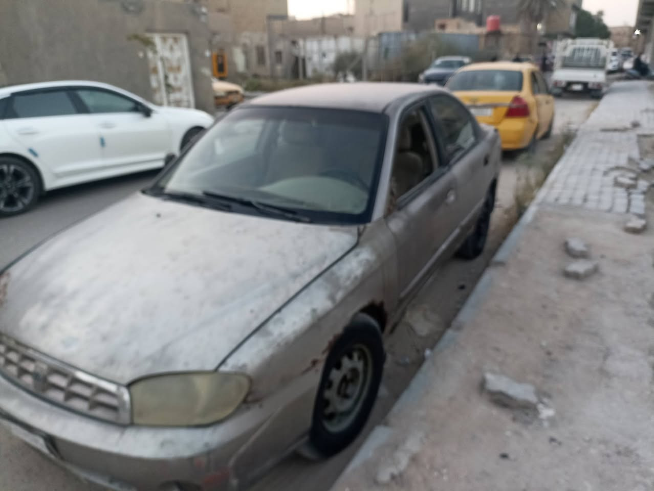 سبكترا مديل 2000 سياره نظيفه وجاهزه
بس عوزها شويه ترتيب  راعيها موجود هم بسماوه  
للاستفسار/ ***********
