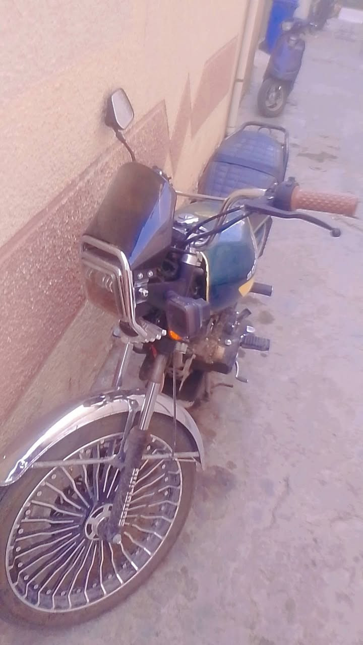 السلام عليكم دراجه كير موديل 26 للبيع دراجه خير من الله نواقص بسيطه بس محرك كفاله عامه للاستفسار واتساب او رصيد ***********مكاني بغداد
