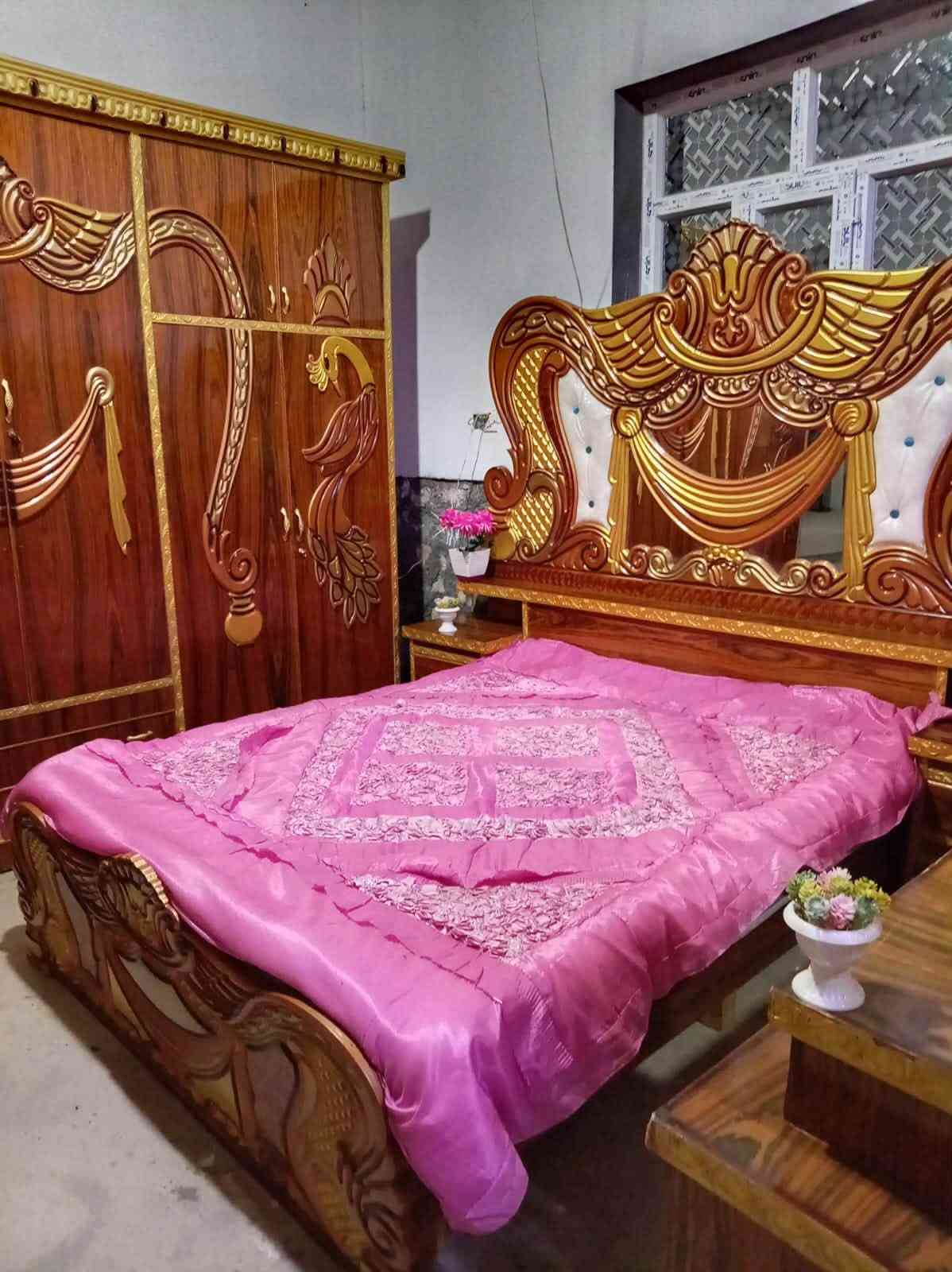 غرفة نوم للبيع صاج عراقي داخل خارج الغرفة نظيفة بمعنى الكلام السعر ٨٠٠ وبيها مجال العنوان قضاء الرمانة للاتصال ***********
