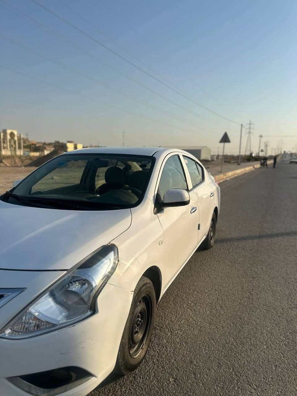 صني ٢٠٢٠
كفالة عامة عدا بارد قليل 
كفالة كير ومحرك وكهربائيات وتبريد 
ماشيه ١٣٦ 
سنوية ساقطة صار سنة مافارغ اسويهه
السيارة جديدة ومكانها الديوانية

‭***********‬
