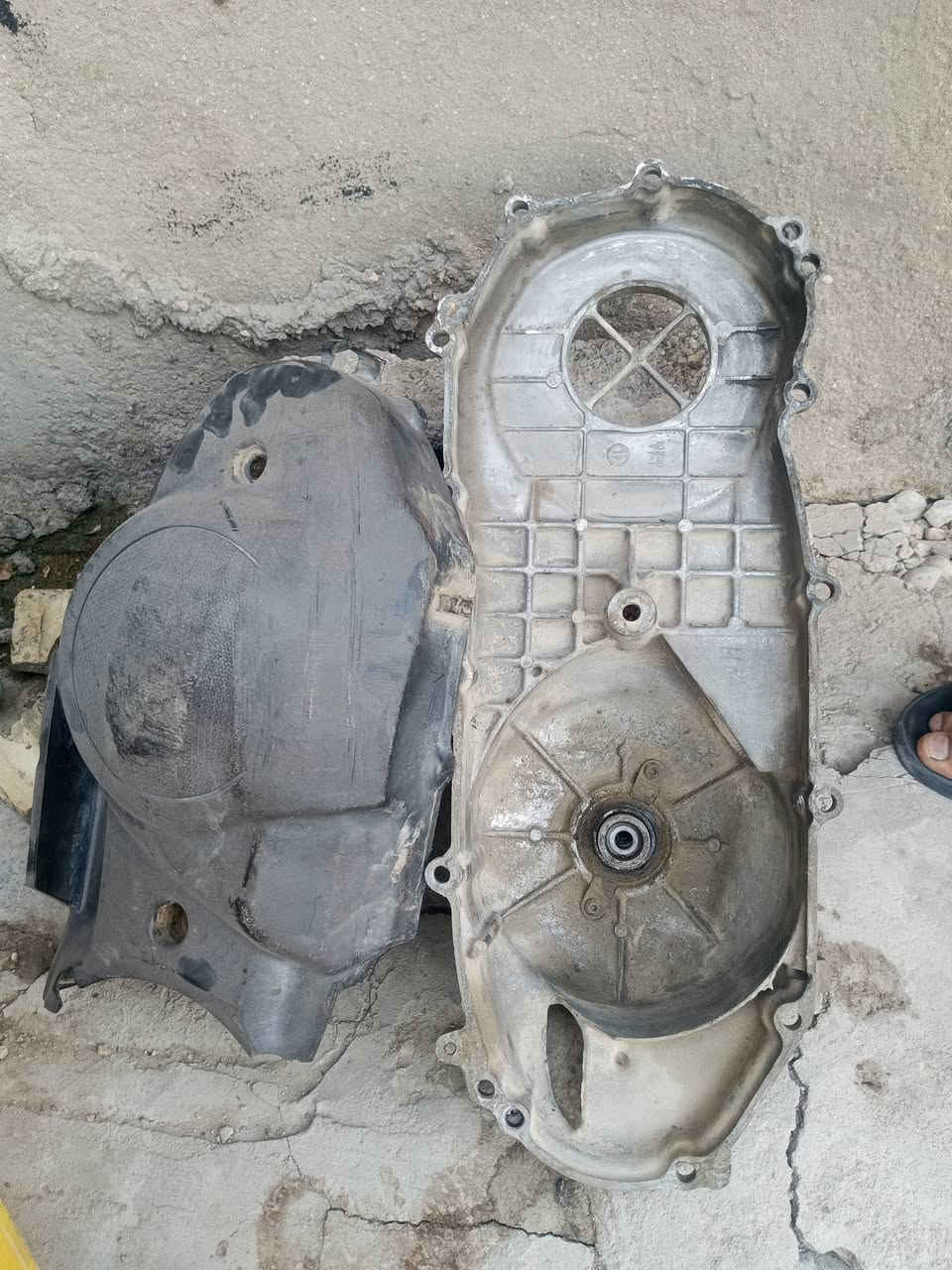 سلام عليكم كلچات امامي وخلفي وقبق هندر وقايش واتربم عل فحص وعندي كور ماجسته اس لمكان بغداد مدينة الصدر رقم ***********
