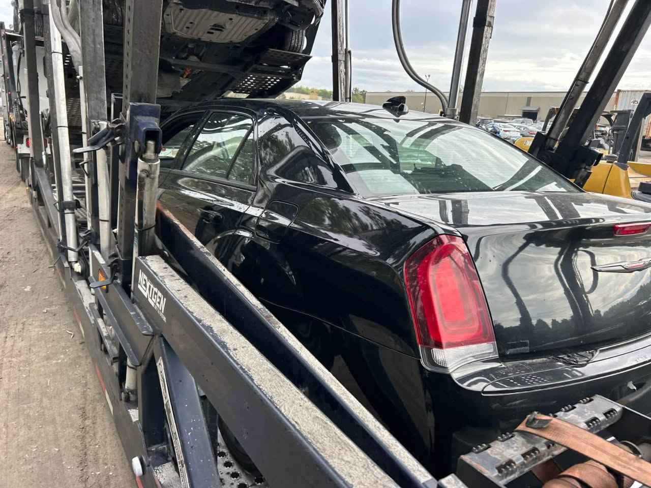 كرايسلر 300 • ٢٠٢٢ • دخول دبلوماسي