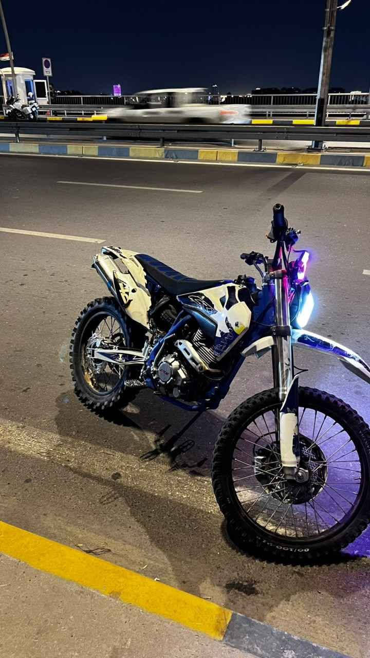 قفاز • ٢٥٠ • ٢٠٢٤