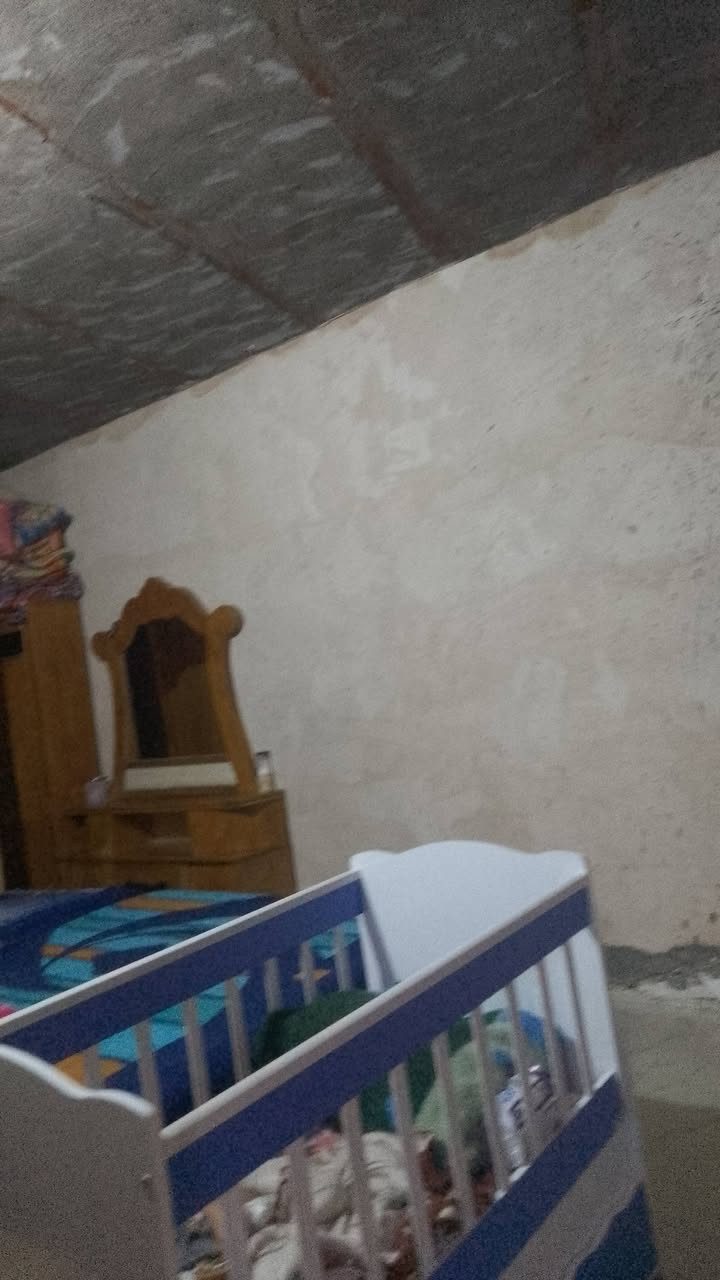 بيت للبيع زراعي مساحه 100 متر الشارع العام طريق سيد هاشم امارات السكنيه الجديده وراء الزيتون ***********
