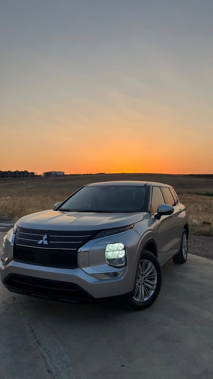 اوتلنده ر موسيبوشى
 ..AWD     
موديل .2024
ماوىى روشتن13000  
دةبيل اكسل 
 رةنك سلفر    
موسيفات 
شاشة   
بسمة 
 كاميرا   
حةفت نةفةري 
رادار بيش و باش تنشتةكان ختي جادة 
بيش وباش حساس      
يرباك سستم   
سيارة بي  بس بولند سبغ بوستك بيدي ارارة  
نمونةيه لة جواني  
رةقم شانسيم داناوة 
مشتةري بيت 📞 
***********
***********
