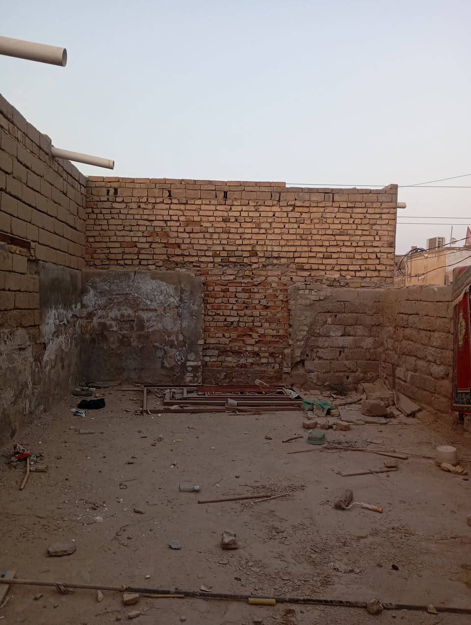 بيت زراعي للبيع المساحه 120 م في حي الزهراء شارع سيد جبار السعر 12 مليون وبي مجال رقم 
جوال ***********0  
***********
