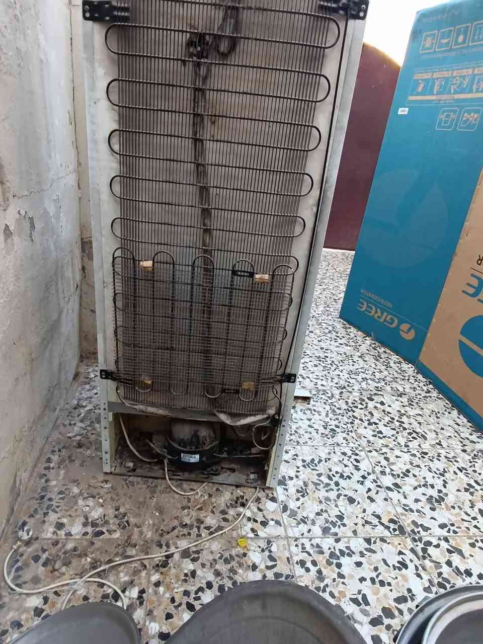 ثلاجة نوع فستل للبيع العطل ثقب الفريز بالسكين أثناء التنظيف والماطور باناسونك الحجم 20قدم السعر 70الف واشويه مجال الاتصال الفيس او واتساب *********** المكان كربلاء حي الحر

