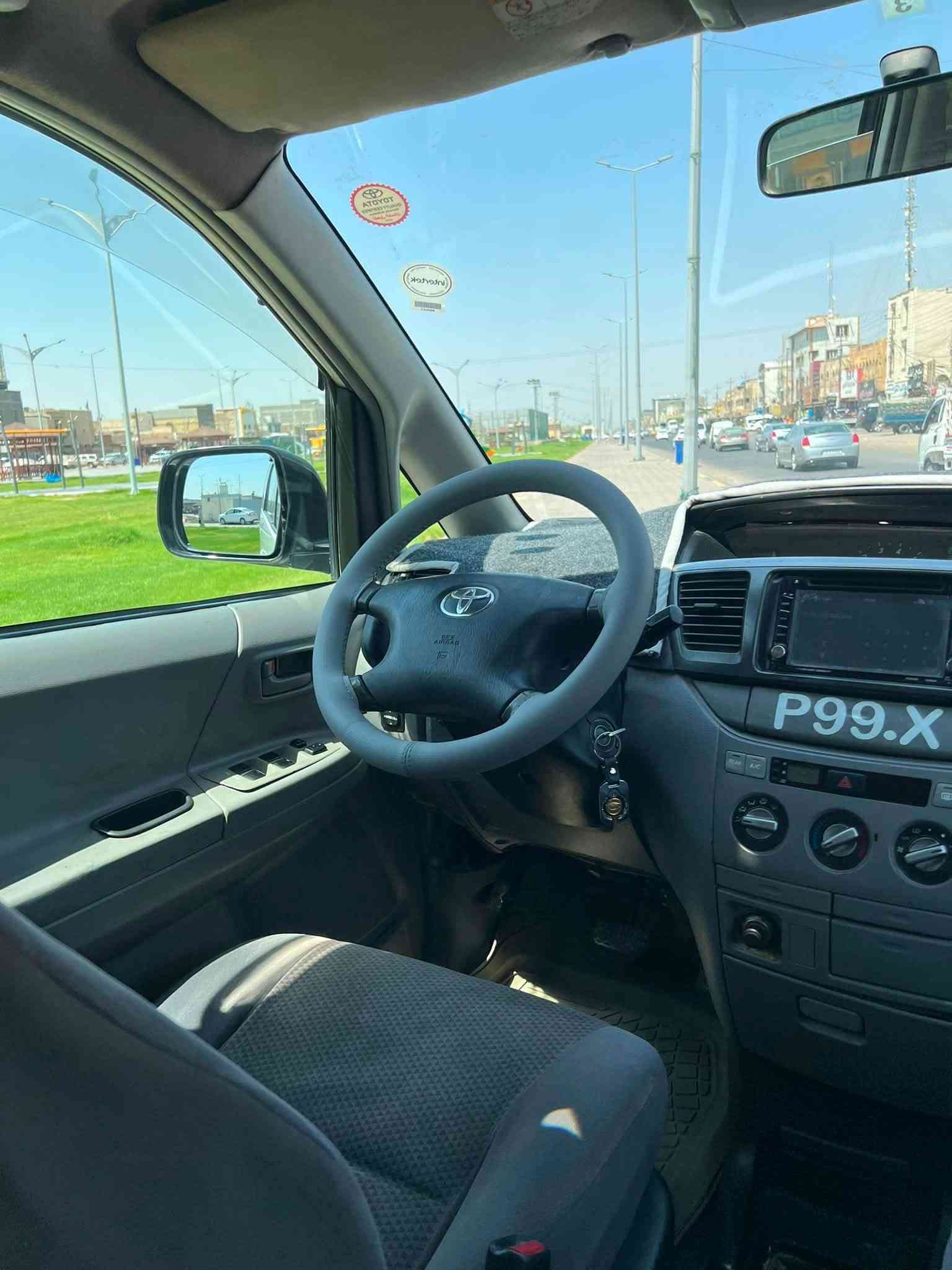 السلام عليكم للبيع تيوتا فوكسي مديل 2002 كفاله من الضربه ومن الكص ومن جميع الاصوليات مكينه 2400 تو ويل جاهزه  مكينه كير حداديه تخم تاير جديد تبريد ثلج جاهزه ما ناقصه شي سياره جديده واحله من الصور فول مواصفات تبريد تلث قطع داخل رصاصي شاشه كامره خلفيه كشن ملكي كشن وره السايق كشن ينزل للكاع كشن كهربائي جام اوتو كهربائي تحكم مرئي لايت كرستال بك لا يت كرستال  مضخم صوت سستم مال صوت جديد رقم إنكليزي ذي قار رقم جدي. سنويه لل29 تحويل بي وقت بسمنه السعر 92 او بيه مجال العنوان بصره حي الحسين هـ. ***********

نص مكتوب في الصور:
- P99.X