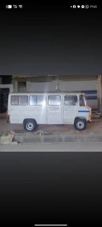 للبيع • سيارة
