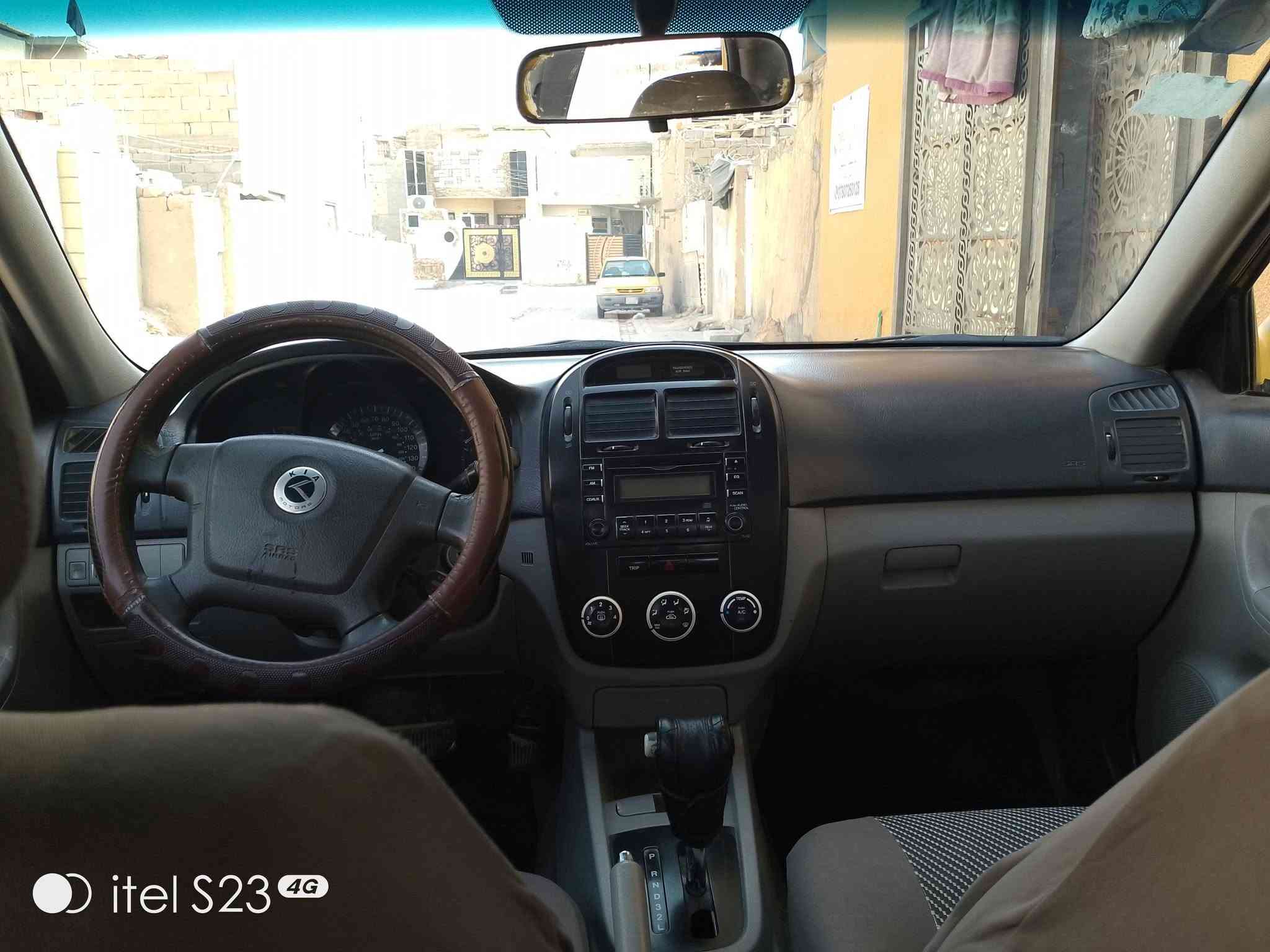 السلام عليكم
‏سياره سبكتره صفره مديل 2009 كير ومحرك مكفولات تبريد ثلج بيبانه وبنيده وجنطتهه لڤل اول كلشي مابدل بيهه علاماتهن موجوده امريكي ضربته فقط بالبنيد ضربه بسيطه كلش السعر 75 كربلاء الاستفسار ***********

نص مكتوب في الصور:
- itel S23 4G