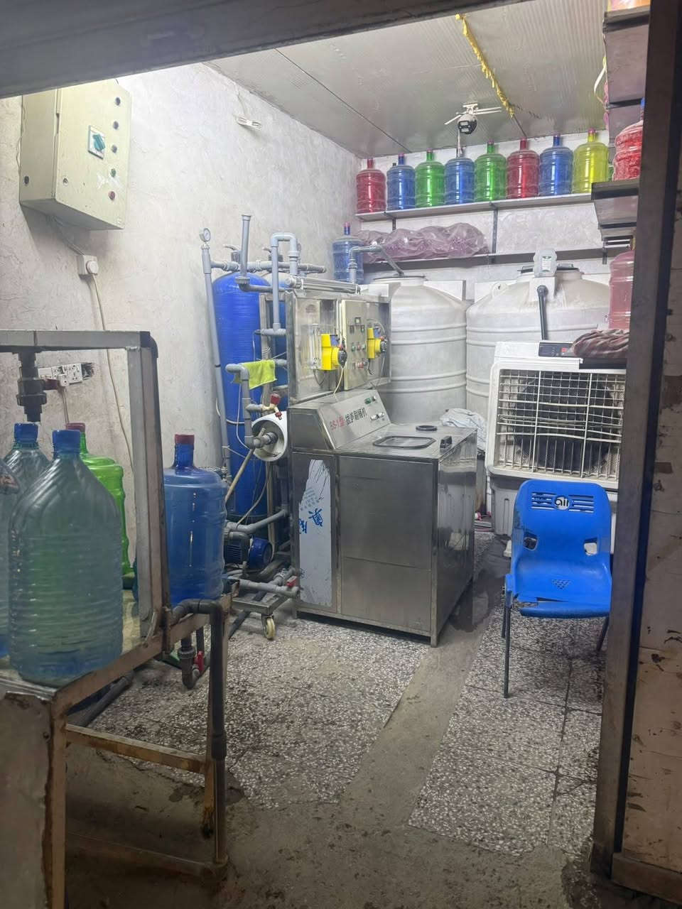 لسلام عليكم محطه ماء Ro سعه تحليه1000لتر بساعه املاح لممبرين10بحاله جيده جدآ غساله صيني اصلي وليس عمل+جميع الملحقات ميز مع رفوف محل كامل تحب تبقه بل محل ماكو مشكله تحب تاخذ الاغراض سعر 5وربع وبيها مجال لشراي***********
