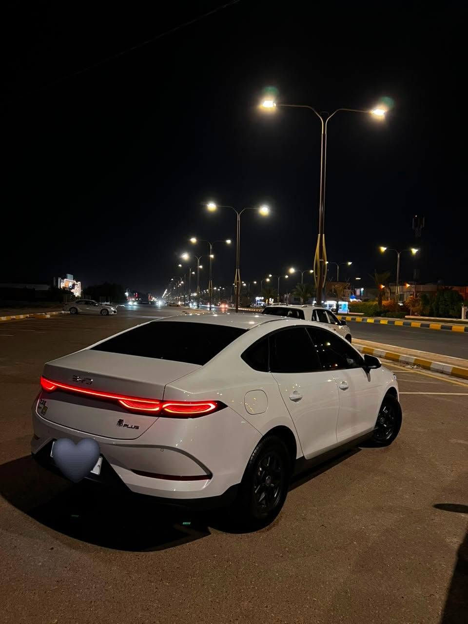 للبيع BYD كن بلاص شركة بوركود
موديل 2025+ لون ابيض
مكفوله كفاله عامه
داخل لون اسود وزيتوني
جلد تحكمات
لدامامي خلفي
بصمه ابواب
تبريد قطعتين.
سياره بااسمي تحويل
مكان السياره الانبار فلوجه
رقم الهاتف ***********
