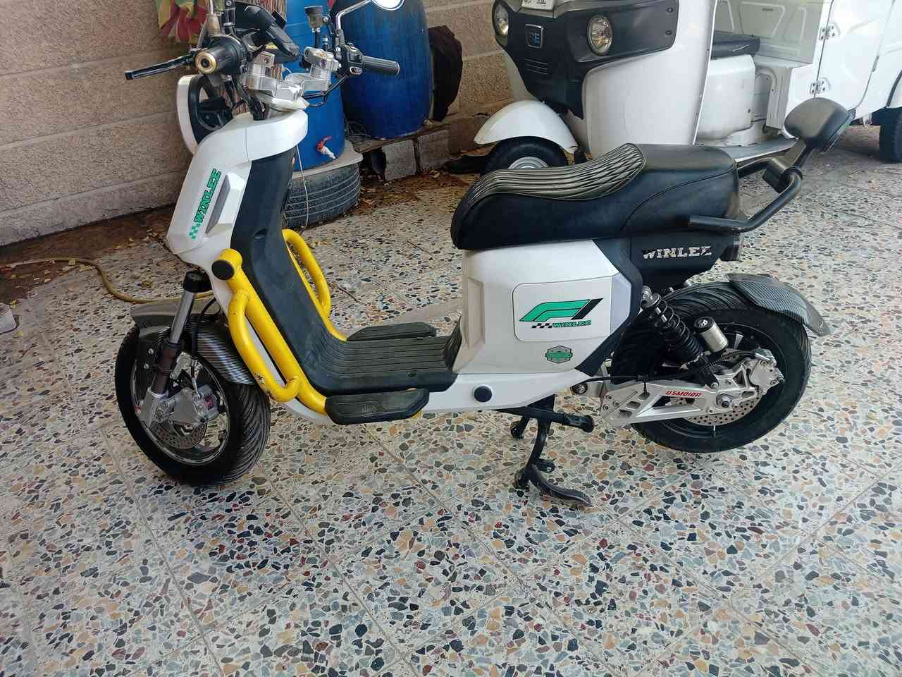 دراجه شحن للبيع جديده بمعنه الكلمه بغداد الكماليه ***********
