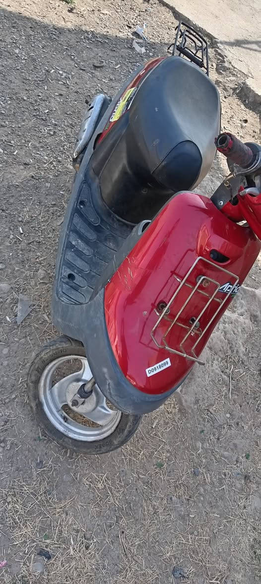 مطوار للبيع بوتي عادي الدرع تجاري ويرمنيه شغل بس يعوزه بتري مكينه مفتوحه ما يعوزه ربع   مكني موصل سيدين حي نبلس  شراي خبر غيري متوجاد عل فيسبوك  *********** السعر 200 وبي مجال للطيبين  ☺️
