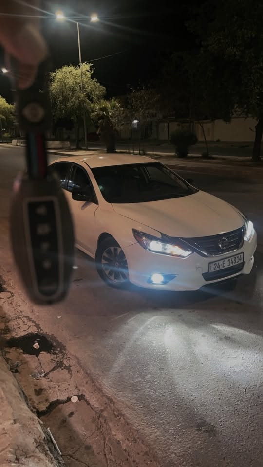 التما نسيان 2017 
فول مواصفات 
اللون ابيض
تبريد ثلج 
طخم جديد 
تواير جدد 
سستم لايتات جدد
كهربائيات كلها شغاله شرط 
محرك وكير شرط 
كير اوتماتيك 
محرك 2500 تنفس طبيعي 
ادامه جديده للمحرك 
سياره جديده ما ناقصها برغي 
ضررها جاملق وراس البوند فقط 
رقم دهوك تحويل وكاله شرط 
مكان السياره موصل 
سعرها 115 $ وبيها مجال 
*********** واتساب شغال

نص مكتوب في الصور:
- VOK CAR WASH
- Mosul, Iraq