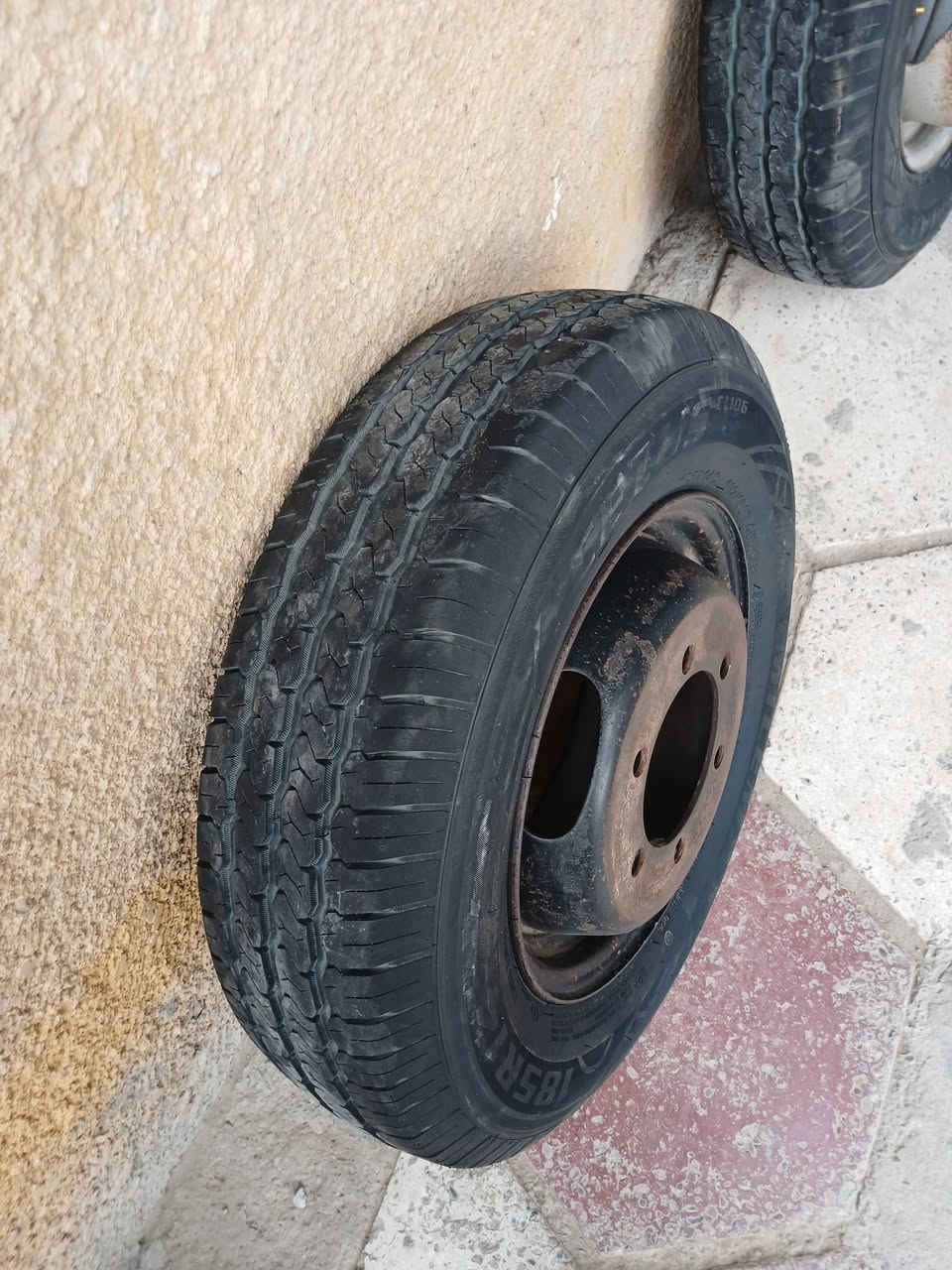 تايرات • جديدة • ٢٧