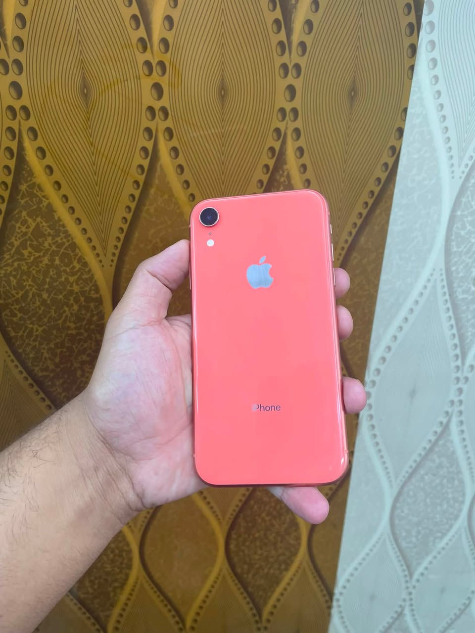 السلام عليكم
ايفون xr 👌🏻
ذاكرة ٦٤ 
بطارية 🔋 75 
لون برتقالي 
الجهاز شرط كلة بلادي وعل ضماننن 🔥
العنوان / شارع الفاطمي 
مركز السعدون للاتصالات 
للاستفسار ***********
