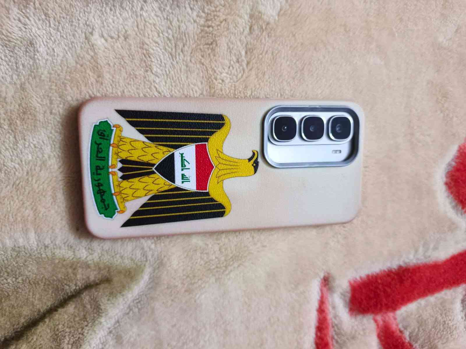 جهاز infinix 60i للبيع
مواصفات الجهاز 
بشاشة قياس 6.7 بوصة بمعدل تحديث 120 هرتز، وبطارية بسعة 5160 الشاشةالحجم: 6.7 بوصة.النوع: IPS LCD.الدقة: HD+ (720×1600 بكسل).معدل التحديث: 120 هرتز لتجربة سلسة.السطوع: 700 شمعة (تتحمل ضوء الشمس)  والذاكرةالمعالج ثماني النواة.ذاكرة الوصول العشوائي (الرام): من 4 إلى 8 جيجابايت.نظام التشغيل: أندرويد. الكاميراتالكاميرا الخلفية: بدقة 50 ميجابكسل.تصوير الفيديو: يدعم حتى دقة 1440 بكسل البطارية والتصميمسعة البطارية: 5160 مللي أمبير.سُمك الهاتف: نحيف بقيمة 7.7 ملم.الوزن: 188 جراماً.مقاومة الماء والغبار: معيار IP64 (ضد رذاذ الماء). مراجعة الهاتف وأداءه بشكل عملي 
سعر الجهاز 225وبيه مجال للطيبين 
التواصل على هاذا 
الرقم ***********
