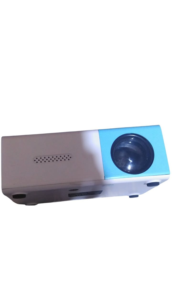 السلام عليكم
عارض سينمائي (بروجكتر mini) بحالة الجديد تماماً، استخدام بسيط جداً.
السعر: 25,000 دينار
الموقع: البصرة - أبي الخصيب (العوجه - طريق الوسطي - مقابل القطاع الصحي)
التوصيل: لا يوجد توصيل (استلام من باب البيت أو تكسي على الشراي)
للاستفسار الاتصال أو واتساب / ماسنجر على الرقم:
***********
