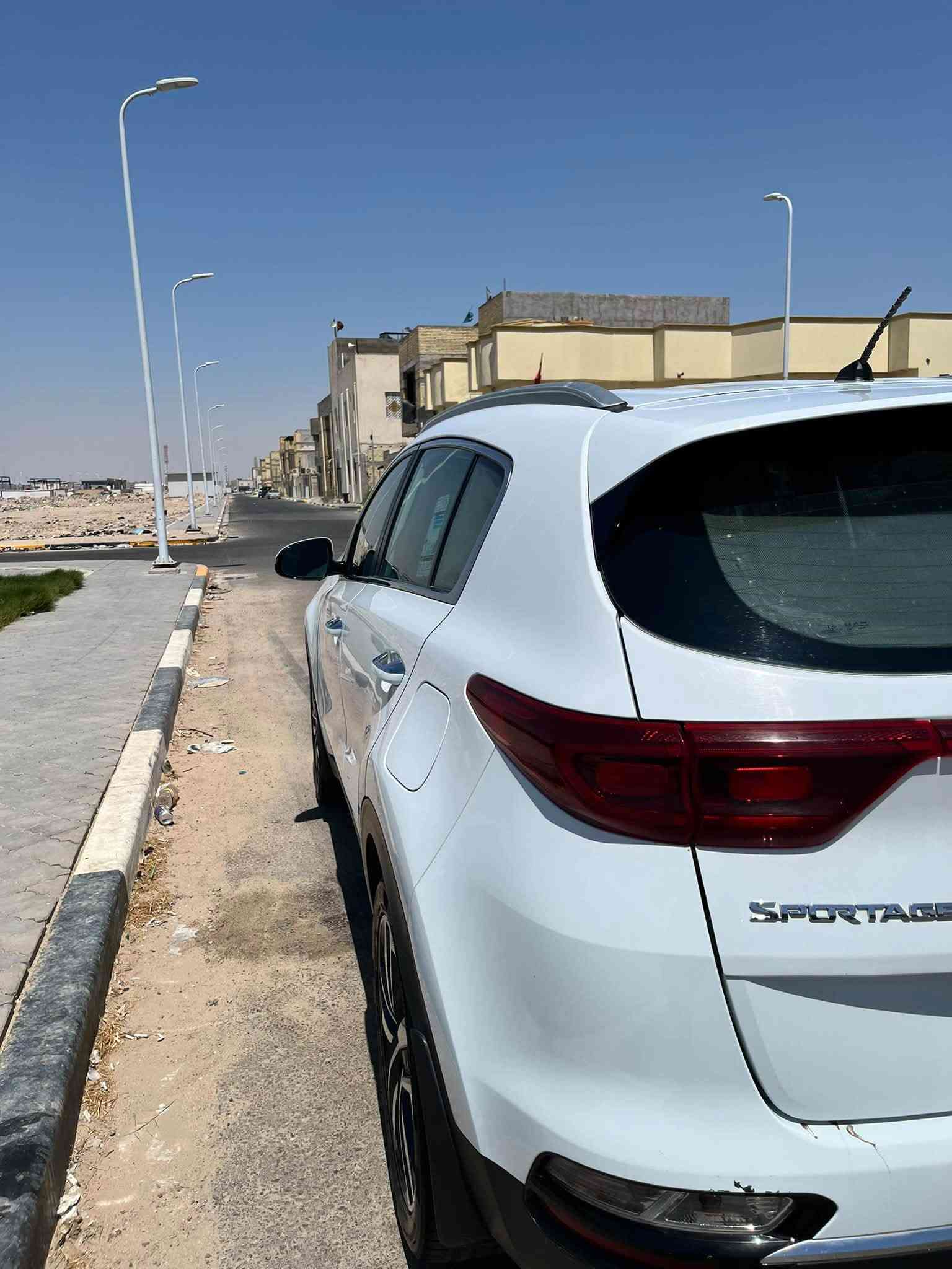كيا سبورتج 2019 شكل 2020 خليجي
الممشى: 110,000 كم
المحرك: 4 2.0 سلندر
ناقل الحركة: أوتوماتيك 6 سرعات
المواصفات: خليجي
المقاعد: 5 ركاب
USB + بلوتوث
تكييف أمامي وخلفي
حساسات خلفيي
رقم ذي قار انكليزي
السيارة استخدام شخصي ونضيفه
الدعاميه مبدله فقط
والجاملغ الخلفي بي شخط بسيط مبين بلصور عدا ذالك ماكو السياره
سعرها 180 ورقه وبيها مجال البصره الزبير .

***********
