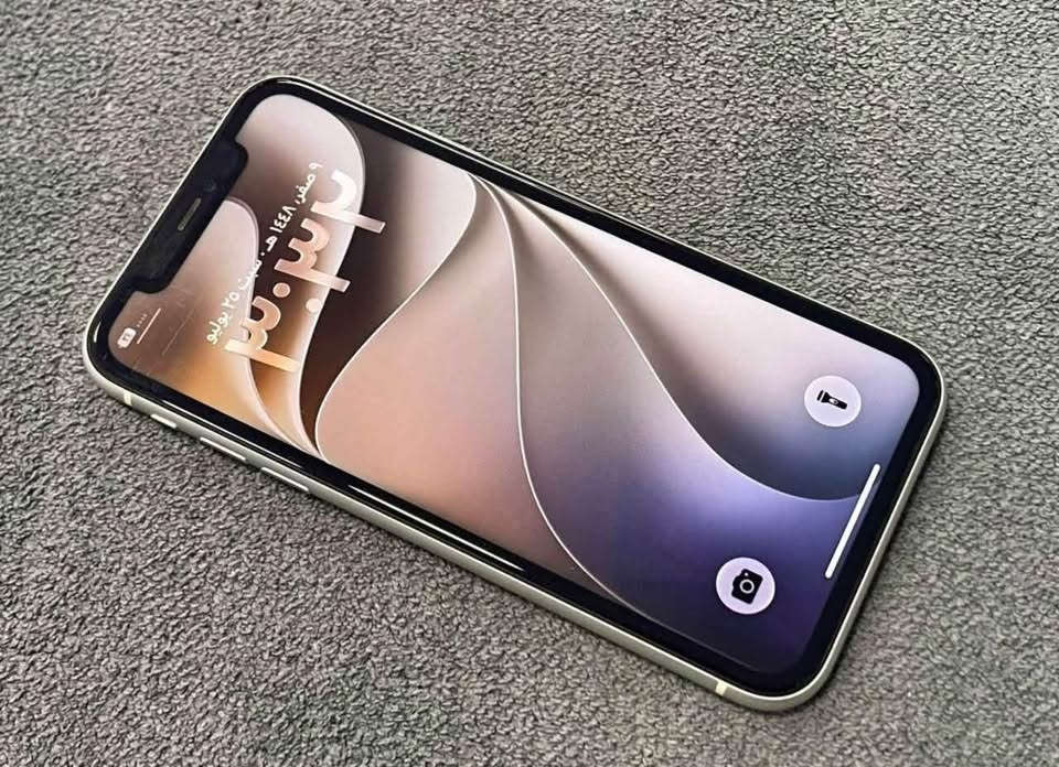 آيفون ١١ • ذاكرة ٢٥٦ • بطارية ٨٤٪