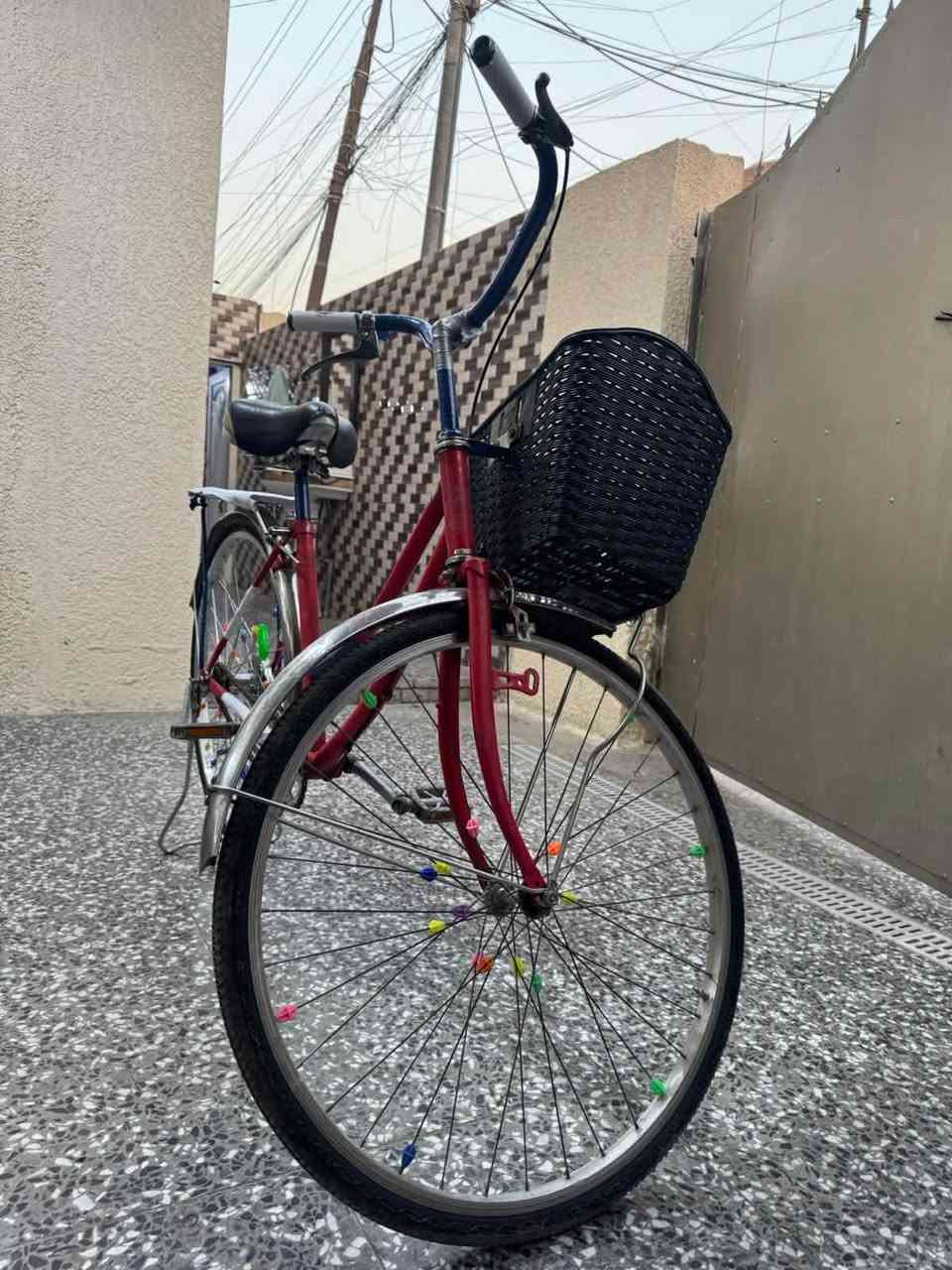 سلام عليكم بايسكل بطة حجم 26ب85،000بغداد الأمين 
كامل من كل النواحي تايرات جدد ***********☎️
