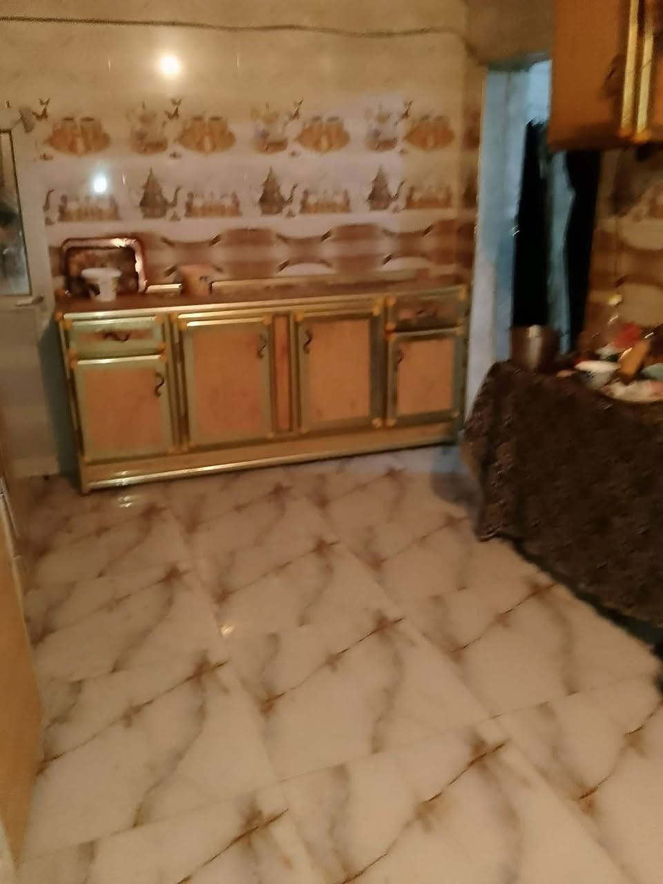 بيت زراعي • ١٣٠م • غرفتين
