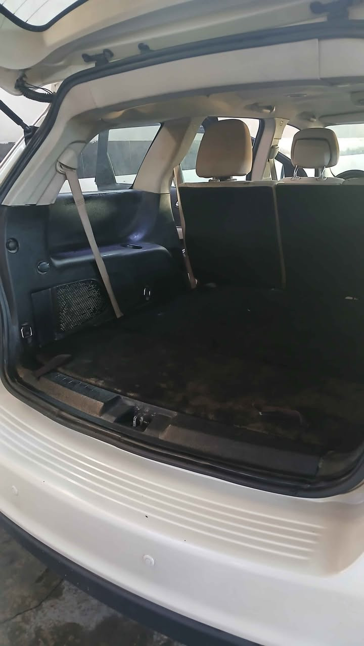 دوج جورني ٢٠١٢
٤ سلندر 
٧ راكب ٣قطع تبريد 
ماشية ١٣٥ الف كيلو 
حادثها جاملغ خلفي 
مكانها واسط الزبيدية 

*********** الصويرة, واسط
