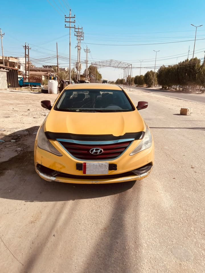 السلام عليكم سوناتا وارد امريكي موديل 14  بيه شبر بالجاملغ الخلفي سعر مناسب اتصل ع رقم خطها بغداد قاسم 
مكلف بالنشر رقم صاحب السياره ***********

