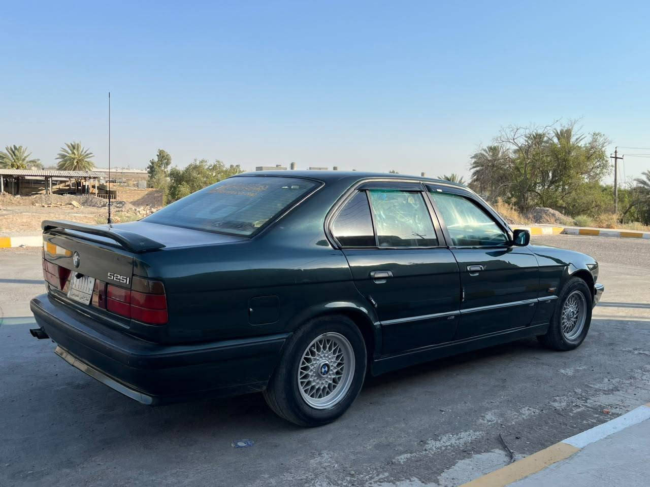 للبيع او المراوس حسب القناعة
اBMW حجم 525
السعر 57 وبيها مجال 
موديل 94 
محرك مسكر فانوس
 كير جديد اوتو
 صدر جديد 
شاشة
 لايت زنون 
تخم تاير جديد 
الرقم صلاح الدين  
العنوان / سامراء  
الاتصال على الرقم ***********
