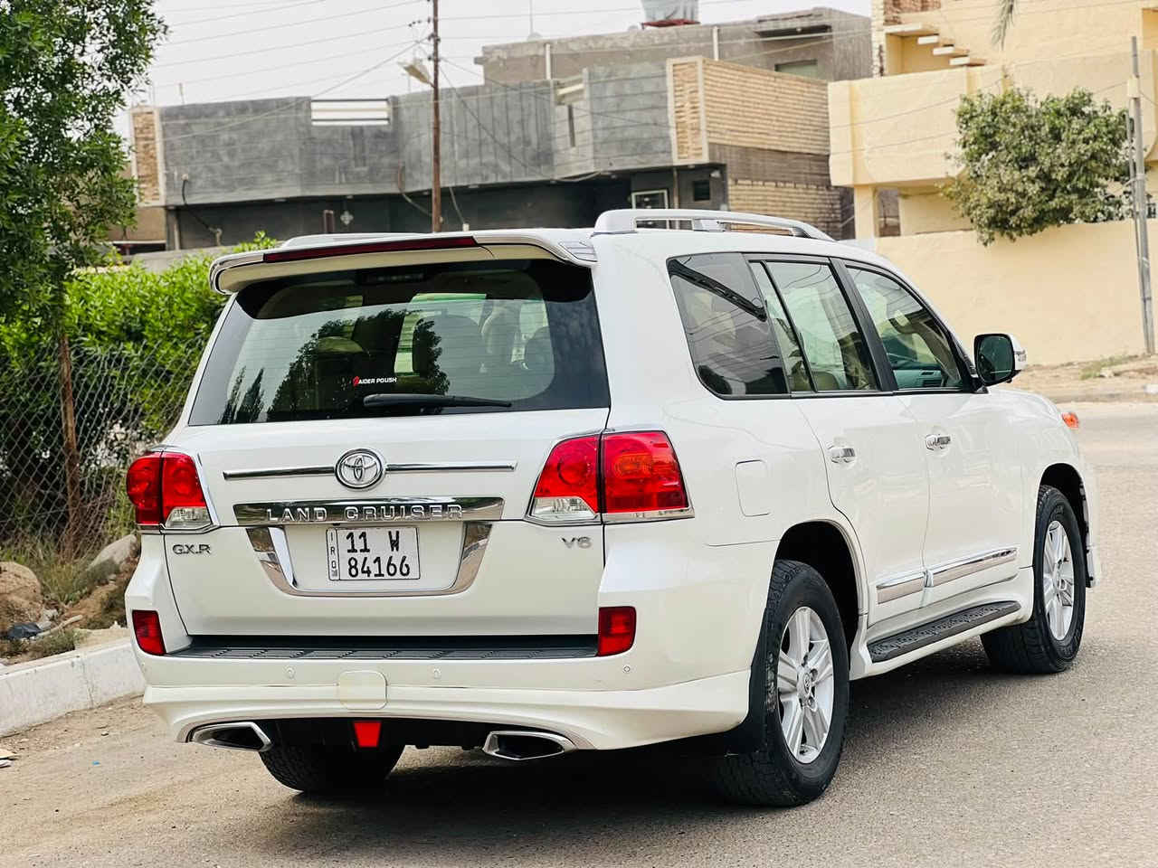 لاندكروزر • ٢٠١٤ • رقم بغداد