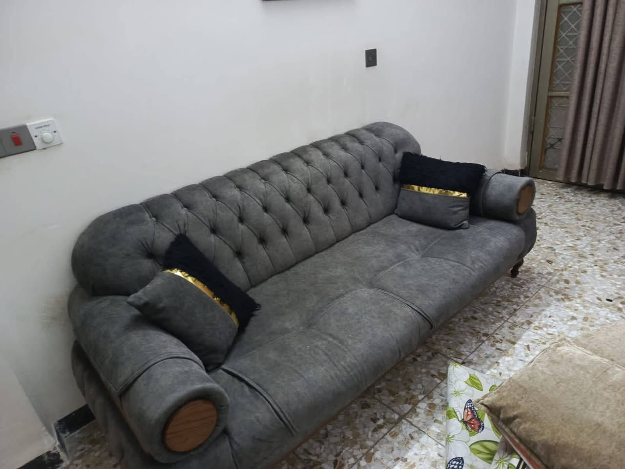 تخم لبيع تركي ٨مقعد نضيف كلش بغداد الامين السعر ٤٥٠الف
‏‪***********‬‏
