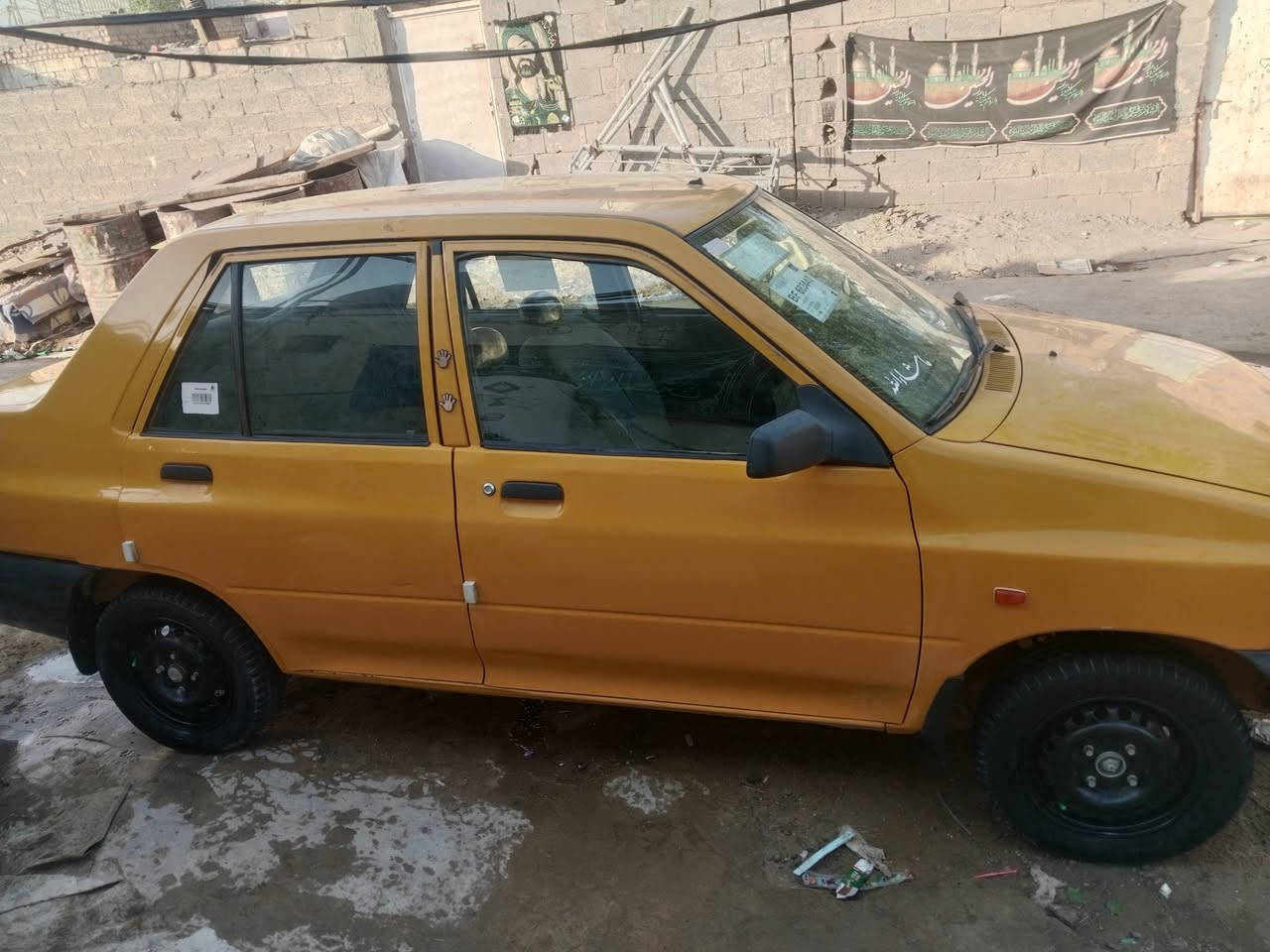 السلام عليكم سايبا موديل 21 مصفره هيه وغرامات مكينه كير كفاله تخم تاير مبدل بيهه باب السايق السعر 47 وبيها مجال مكان ديوانيه ***********
