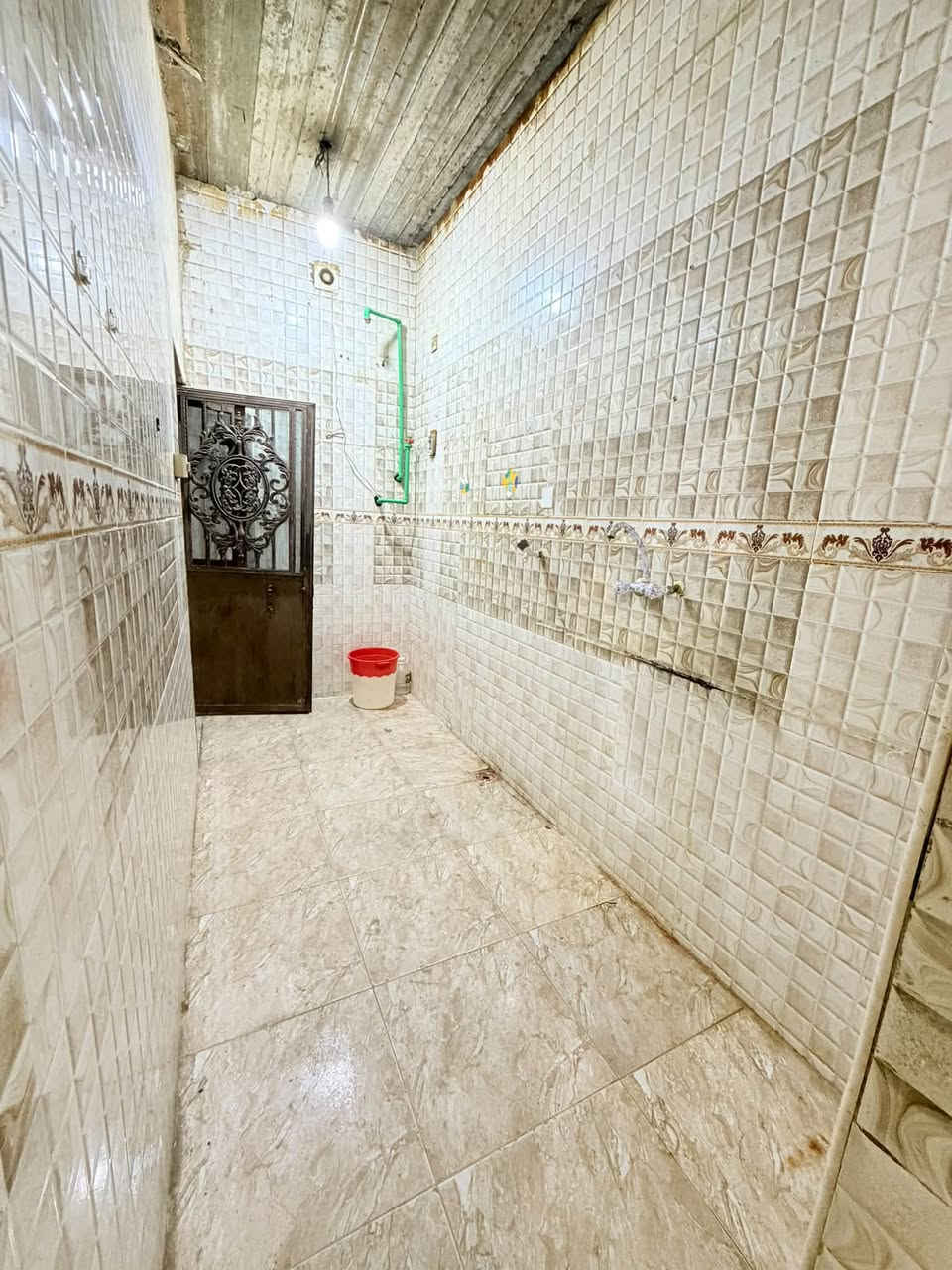 🔶(بيت للايجار)🏡✅//طابقين//
// المساحة (55)متر//

🔸(يحتوي الطابق الارضي على/غرفة منام/صاله/مطبخ/صحيات/يحتوي الطابق الثاني على/غرفتين منام//

                                                              
(الموقع الجمهوريه الثالثة قرب شارع المكاتب)

سعر الاجار (500)الف//

🔻(عنوان الشركة)

 ( الجنينه /نهاية شارع المصلحه/ قرب سوق الجبيلة ) 

للطلب والاستفسار الاتصال على الارقام التاليه//

واتساب +اتصال ***********
واتساب + اتصال ***********
