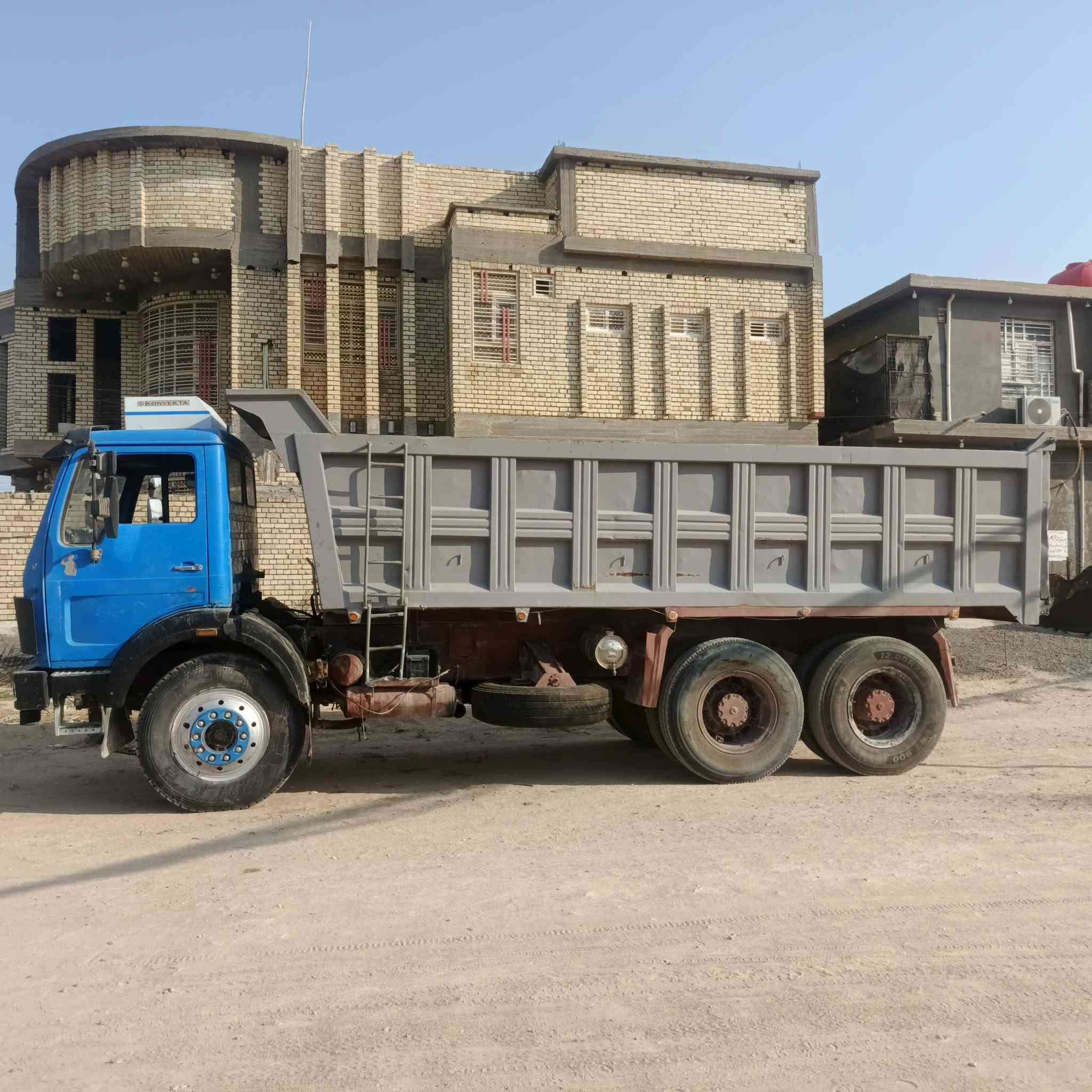 سلام عليكم البي ٧٥ كير 160 دور 14 مكينه 44  مجموعة نص جيف بلاديه بووربرن كبير رقم صدامي نجف ***********
