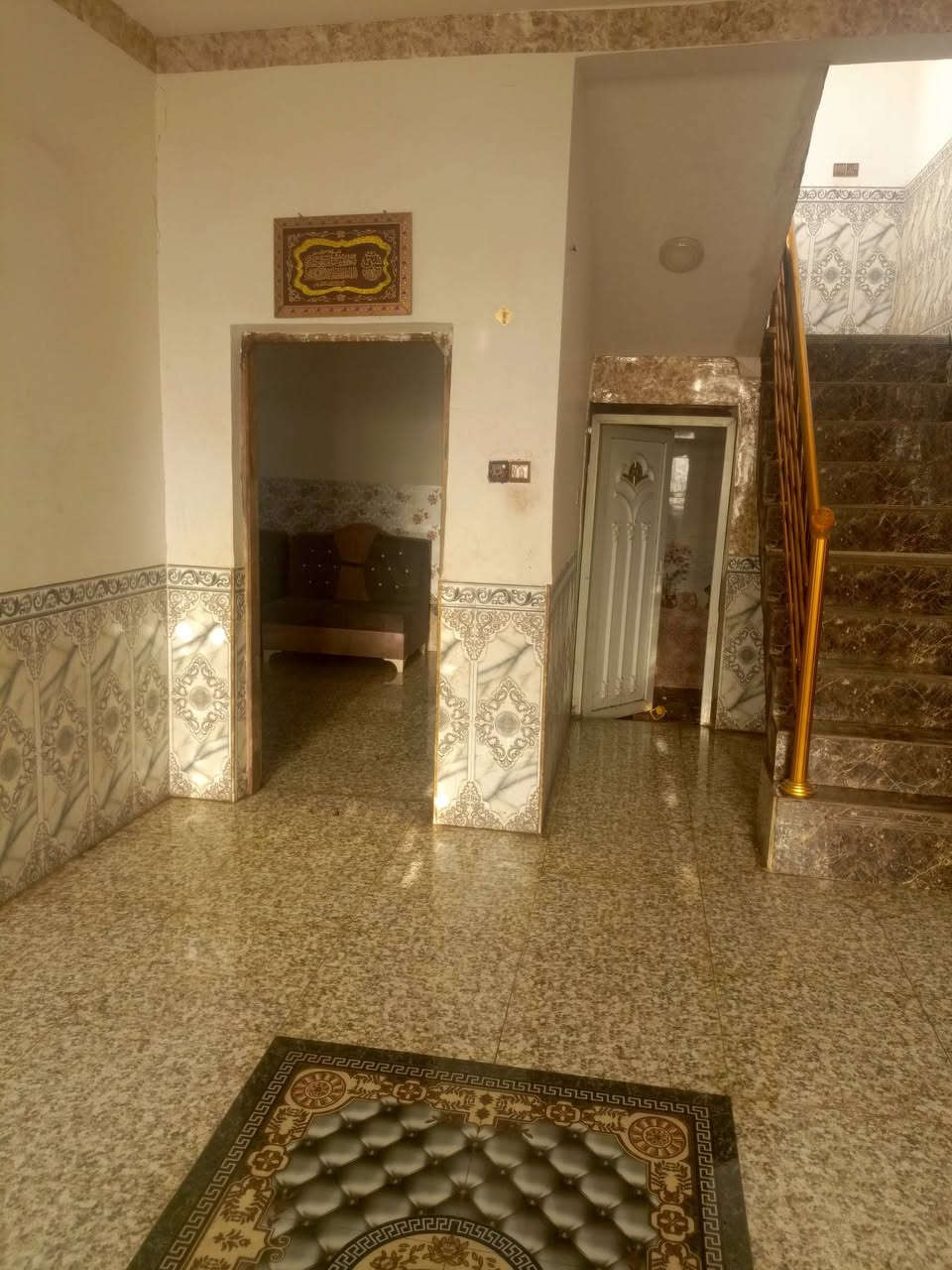 سلام عليكم بيت للبيع جاهز للسكن
حي الزهراء ع  غرفتين وصاله ومطبخ وديوانيه وحمام داخلي وخارجي سيراميك على شارعين ركن ماء كهرباء 
سعره ب 35 وبيه مجال للشراي 
مراسله الحساب أو الاتصال على الرقم 
***********

