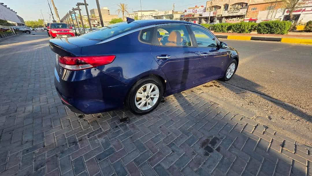 اوبتما نيلي فئة fe
وارد أمريكا ٣قطع صبغ بابين وجاملغ خلفي الجهة العكس السايق بيها رصعات بالقمارة بارد بالجاملغ الخلفي جهة السايق و بيها شخوط قليلة المحرك و التبريد مكفول الكير يحتاج الى ادامة ماشية ١٢٤ الف 
السعر ١١٠ وبيها مجال بسيط للتواصل *********** مكان السيارة بغداد شارع فلسطين
