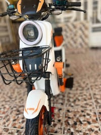 شحن • ٥ بطاريات • بطارية ٣٢