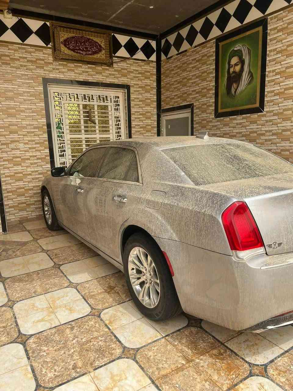سلام عليكم  اوباما موديل 2017 C معلايه 2022  ملاحضة سيارة معامله كامله من فحص وهزة يعني باقي بس عل كمرك اعلي فئه بل اوباما يعني غني عن تعريف مواصفات سياره ضربته فقط دعاميه الورا صور  الحادث مرفقة مع صور سياره وارد أمريكي
رقم ☎️ *********** موجود واتساب اتصال 
مواصفات سياره C /
داخل اسود 
شاشه كبيره + تشغبل عن بعد 
كامره خلفي  +حساس خلفي 
كشنات امامي كهرباي + تتفيه تبريد  
استيرن كهرباي مع نضام خزن كشن سايق
+ خلفي تتفيه
داخل اسود بلادي
شفتات استيرن مع تحكم كامل 
مرايه قلاب مع بك
 رادار امامي  
ويل 18 مكسيكي / 
يدات نيكل مرايات نيكل ويل نيكل  
سكف بانوراما فتحتين بل سكف/
محرك 3.600+محرك كفاله حداديه تبريد 
سياره ماشيه 100
غني عن تعريف مواصفاته بعد بيهه مواصفات فول فول واحد علي واحد مكاني البصرة - القرنة
سلام عليكم  اوباما موديل 2017 C معلايه 2022  ملاحضة سيارة معامله كامله من فحص وهزة يعني باقي بس عل كمرك اعلي فئه بل اوباما يعني غني عن تعريف مواصفات سياره ضربته فقط دعاميه الورا صور  الحادث مرفقة مع صور سياره وارد أمريكي سعر 175 بدون مراوس الشراي يجي خاص ويدلل
