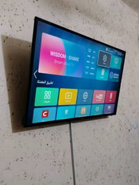 وبركاته بلازمه حجم 43 نضيفه ولله العظيم السعر 300 بيه مجال قليل مكاني ...