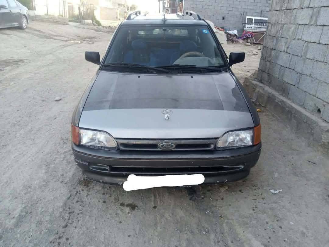 السلام عليكم اخوان فورد سكورت رقم دولي انبار سنويه لل 2031 باسمي ما عليه اي غرامه شغاله كير عادي محرك مفتوح مجفت جديد  صدره كلش زين  سعره 20 ورقه مكانه بغداد ابو غريب الخاص مفتوح
